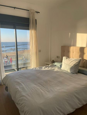 Apartamento con piscina en el Paseo Cruz del Mar